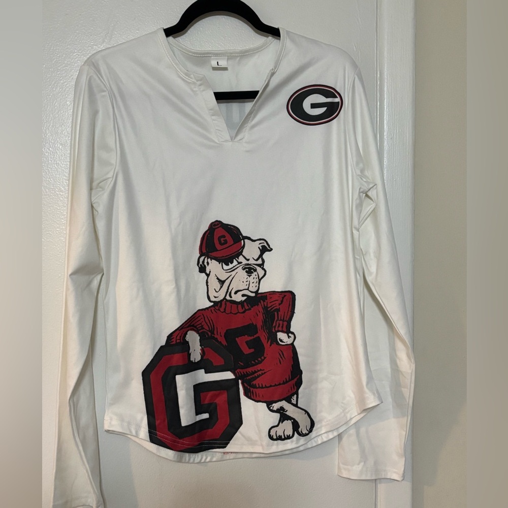 U Of Georgia Bulldog Logo Front and Back Shirt. Soft Knit.Size Large.NWOut Tags